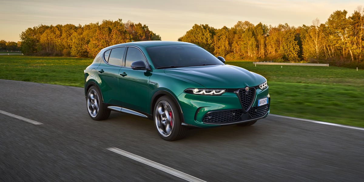 2025 Alfa Romeo Tonale Plug-in Hybrid — Exterior Design, Charging Port & Battery Specs 7