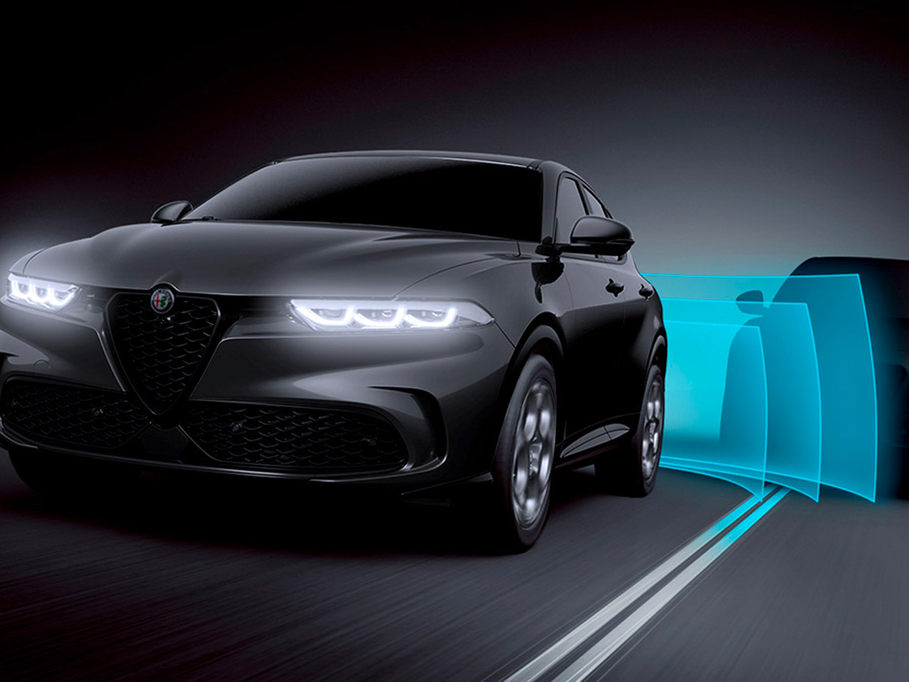 2025 Alfa Romeo Tonale Plug-in Hybrid — Exterior Design, Charging Port & Battery Specs 11
