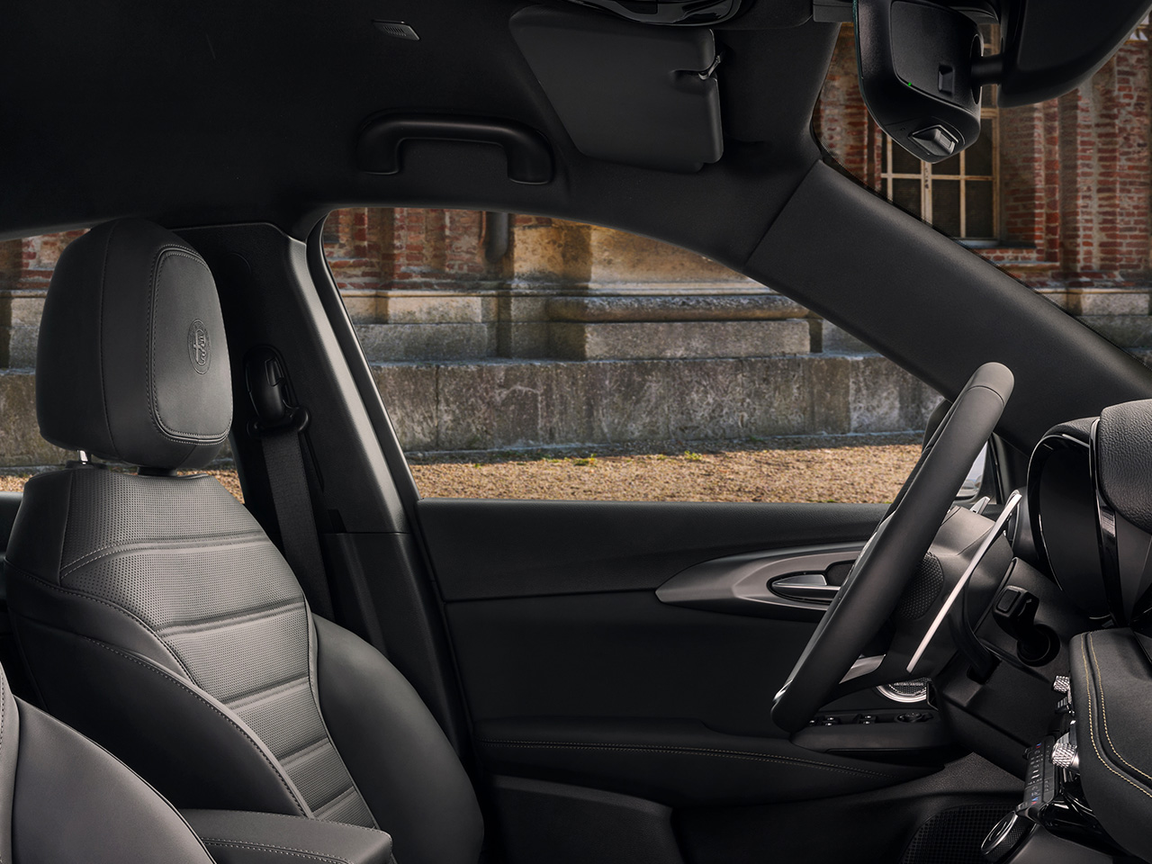 2025 Alfa Romeo Tonale Plug-in Hybrid — Exterior Design, Charging Port & Battery Specs 16
