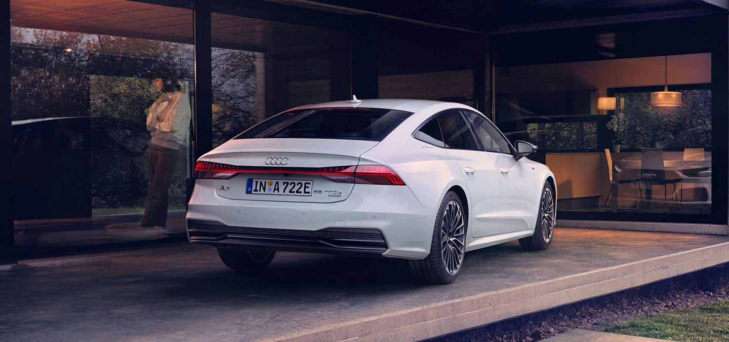 2025 Audi A7 Sportback Plug-in Hybrid — Exterior Design, Charging Port & Battery Specs 2