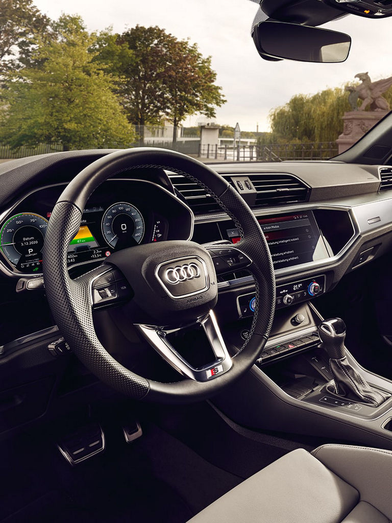 Audi Q3 gallery 6