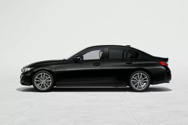2025 BMW 3 Series Sedan Plug-in Hybrid — Exterior Design, Charging Port & Battery Specs 8