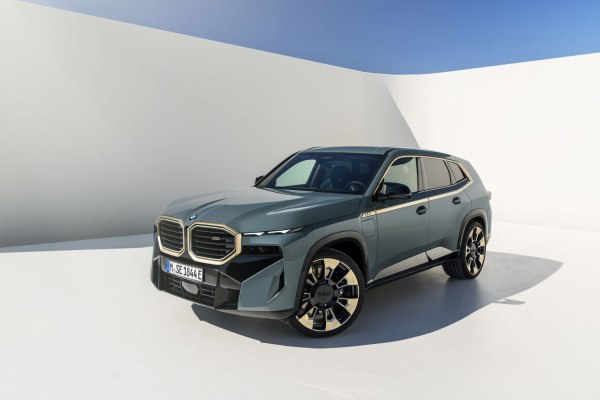 BMW XM 4.4 V8 gallery