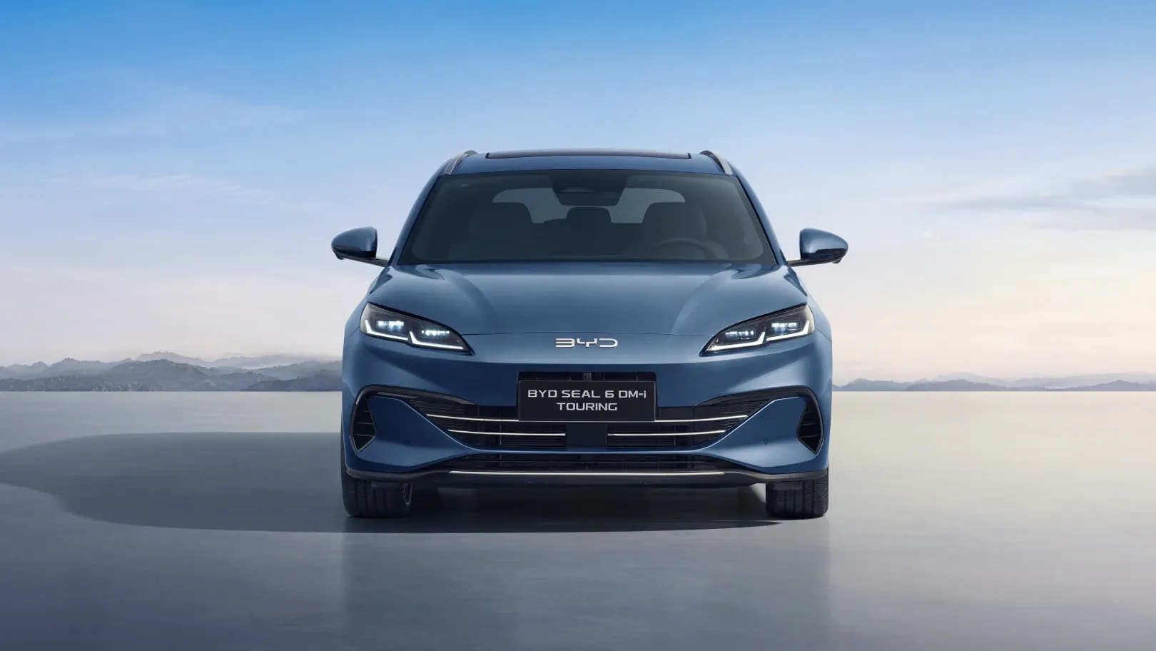 2025 BYD Seal 6 DM-i Touring Boost (10.8 kWh) Plug-in Hybrid — Exterior Design, Charging Port & Battery Specs