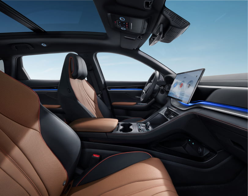 2024 BYD Seal U DM-i Comfort (26.6 kWh) Plug-in Hybrid — Exterior Design, Charging Port & Battery Specs 5