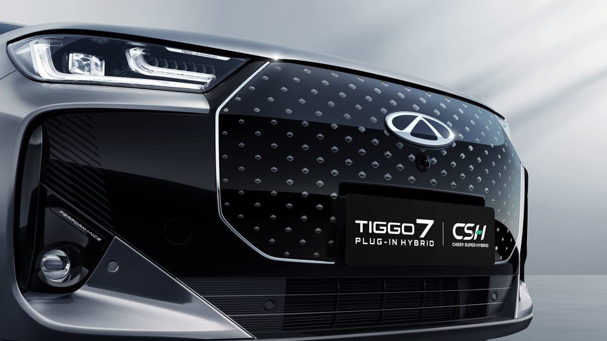 2025 Chery Tiggo 7 Pro PHEV Plug-in Hybrid — Exterior Design, Charging Port & Battery Specs 9