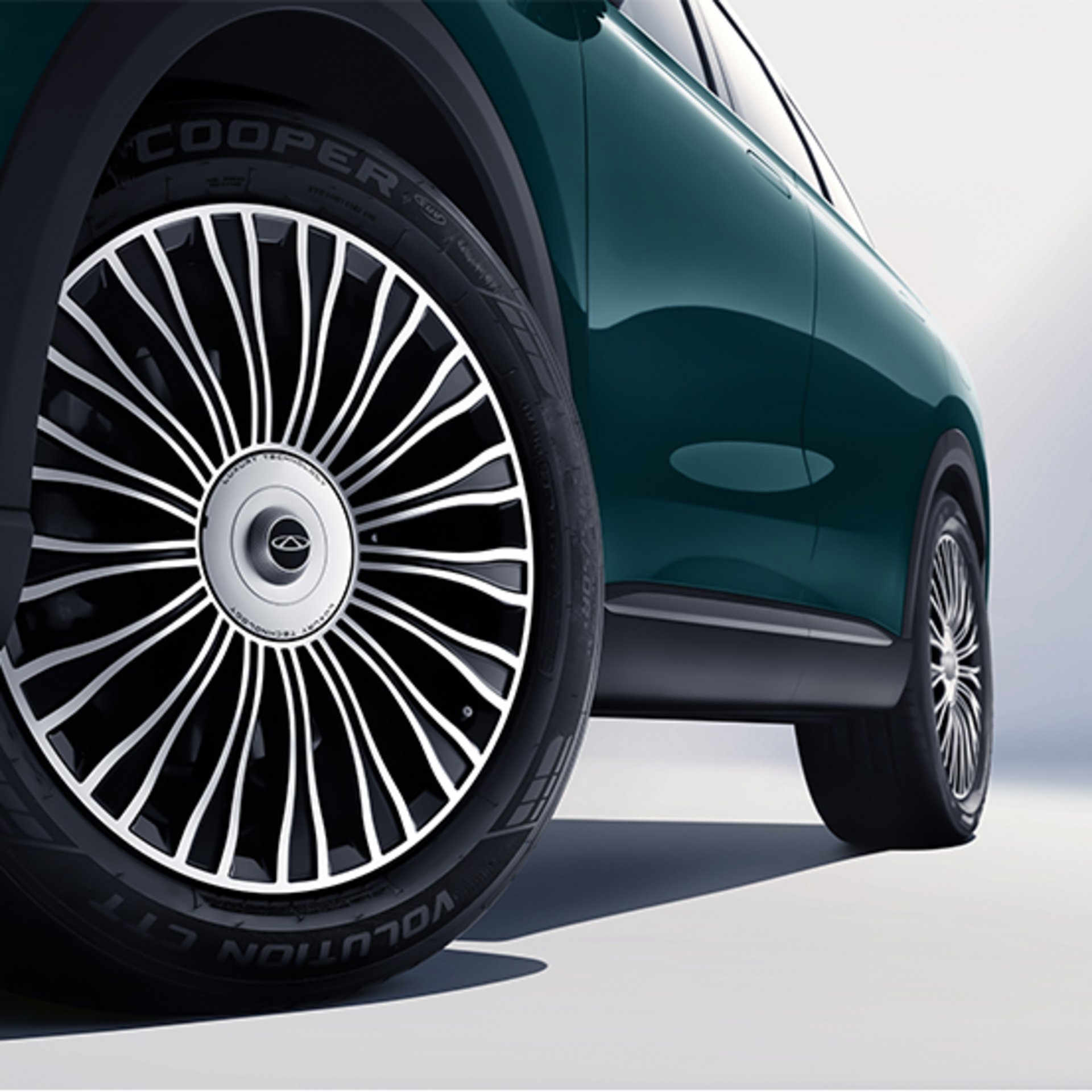 2025 Chery Tiggo 9 (19.4 kWh Standard) Plug-in Hybrid — Exterior Design, Charging Port & Battery Specs 12