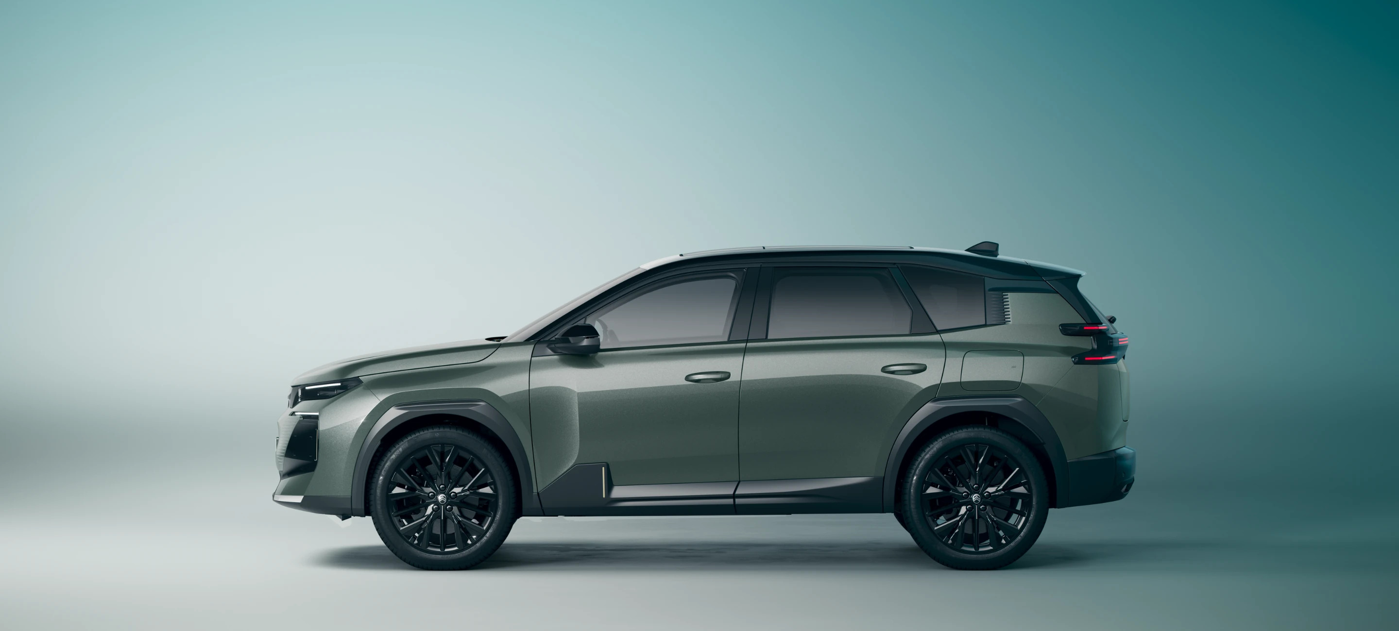 Citroen C5 Aircross Plug-in Hybrid (2026) gallery 8