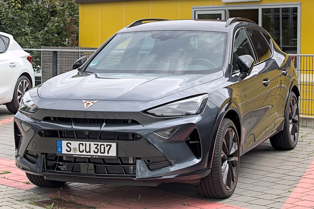 CUPRA Formentor 1.5 e-HYBRID 204hp gallery