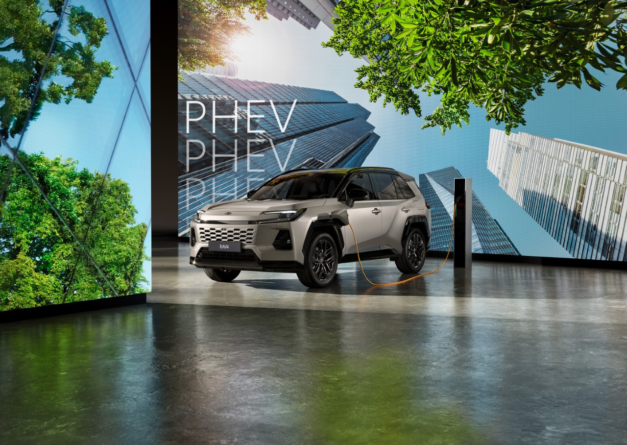 Toyota RAV4 Plug-in Hybrid (2026) gallery 7