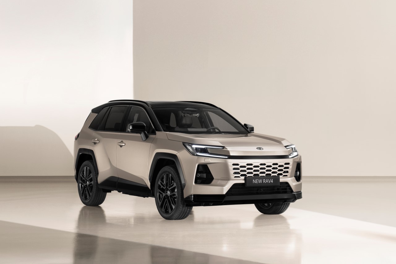 Toyota RAV4 Plug-in Hybrid (2026) gallery 3